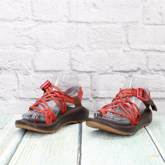 Chaco Red Nylon Hook & Loop Adjustable Strappy Water Athletic Sandals Size 6 - Picture 2 of 9